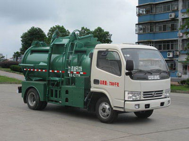 东风福瑞卡CLW5070TCA4型餐厨垃圾车