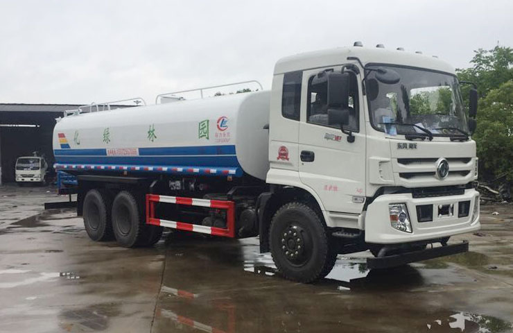 东风御龙环卫洒水车