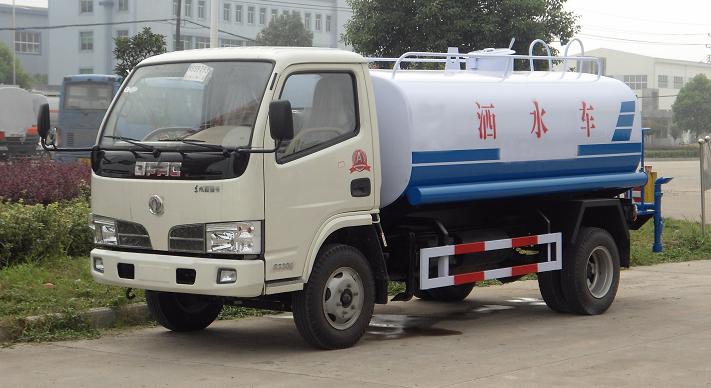 5方洒水车