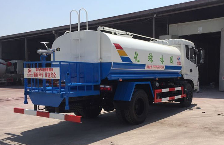 程力洒水车 程力洒水车