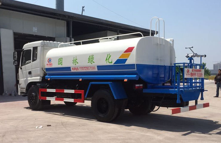 东风洒水车 东风洒水车